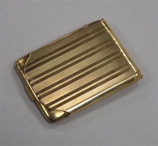 A late 1920s 9ct gold matchbook case, 59mm.